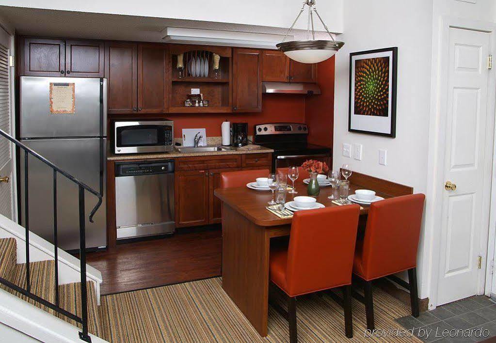 Residence Inn Buffalo Амгерст Номер фото